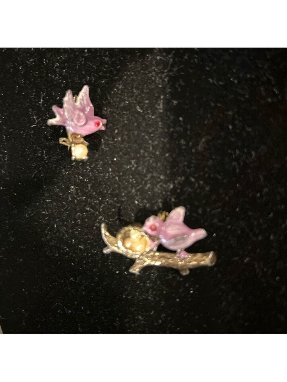 2 Enamel Birds Nest Faux Pearls As Eggs Pins Brooches Red Rhinestone Eyes Vtg